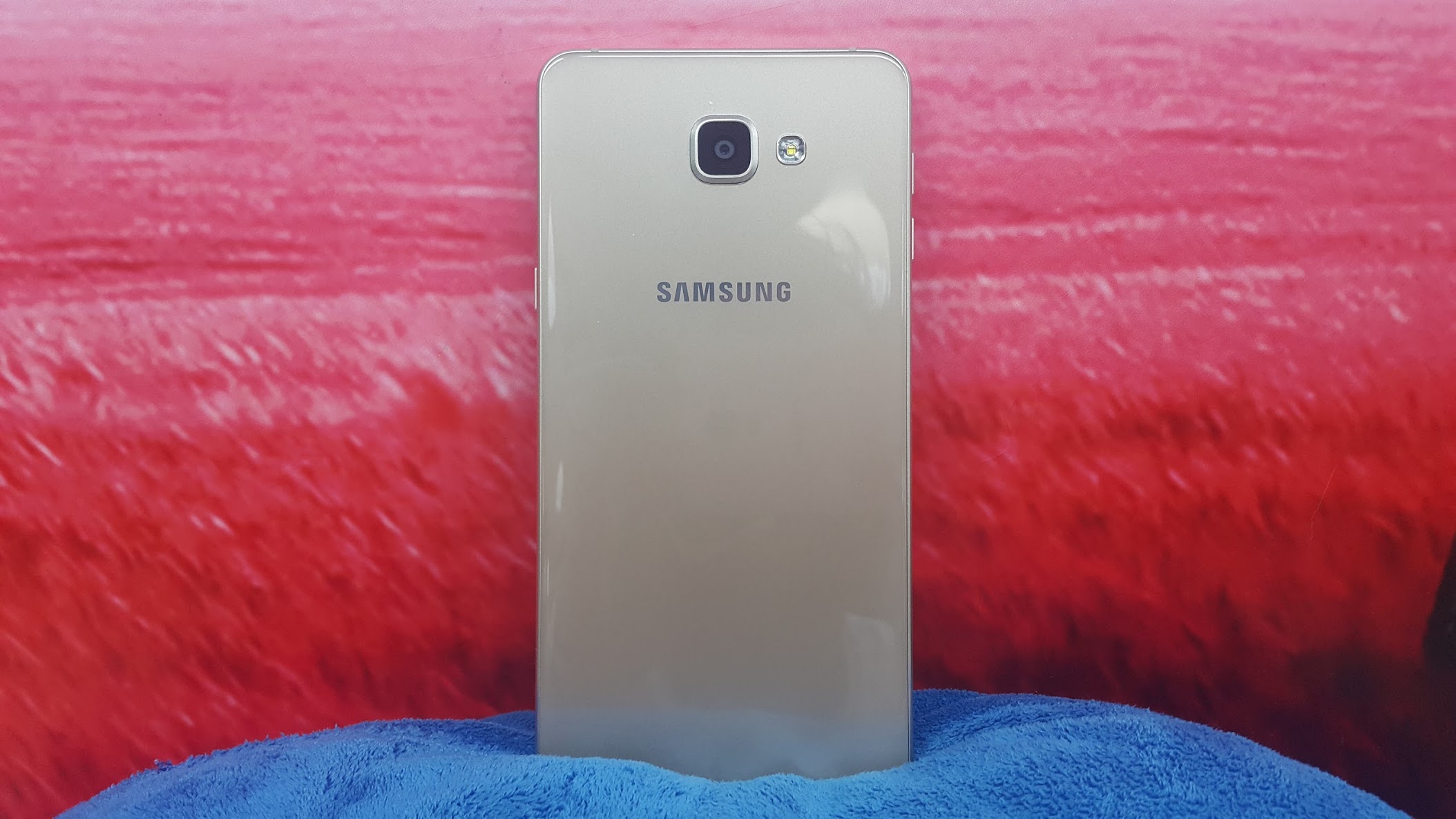 Samsung-a9-pro-2016-10